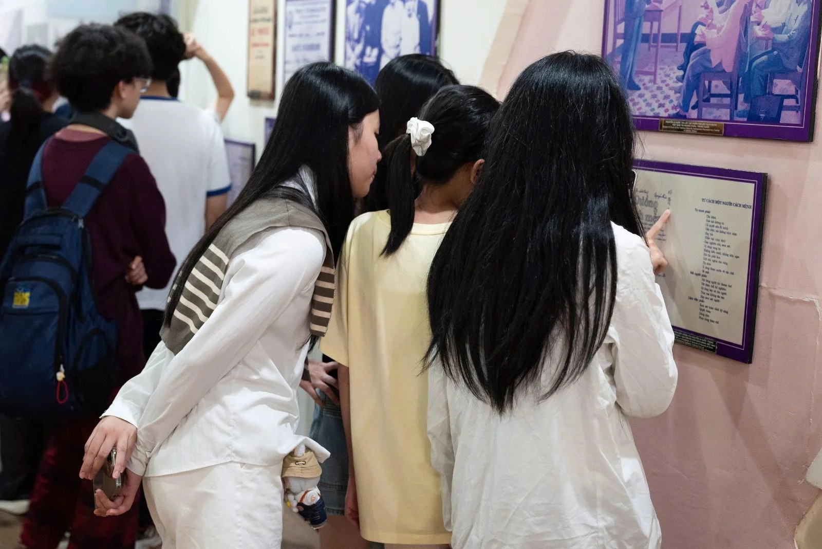ĐI HỌC Ở TRƯỜNG DỤC THANH NHÉ