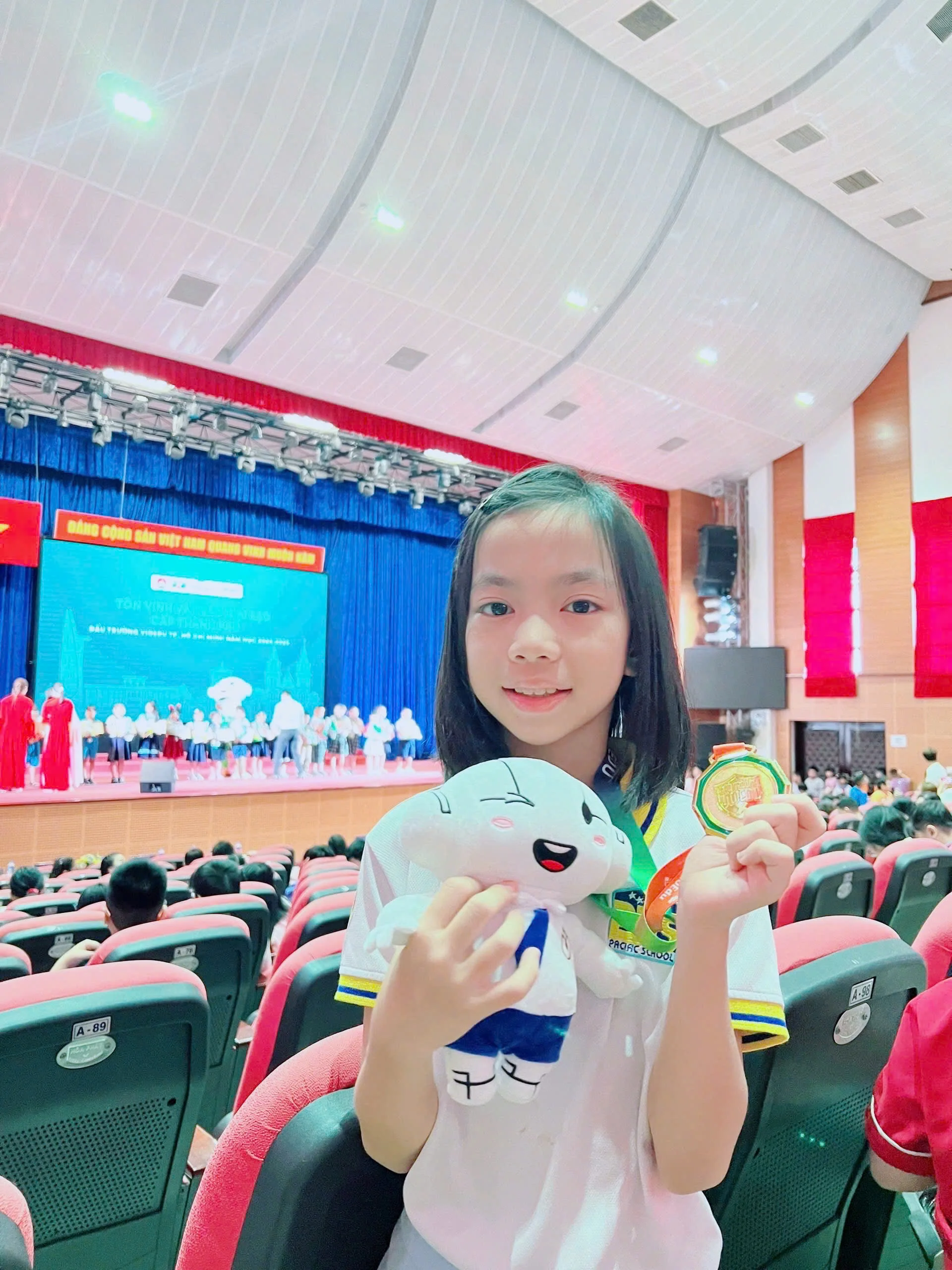 NGÔI SAO SÁNG PHS: GIẢI VÀNG VIOEDU THÀNH PHỐ