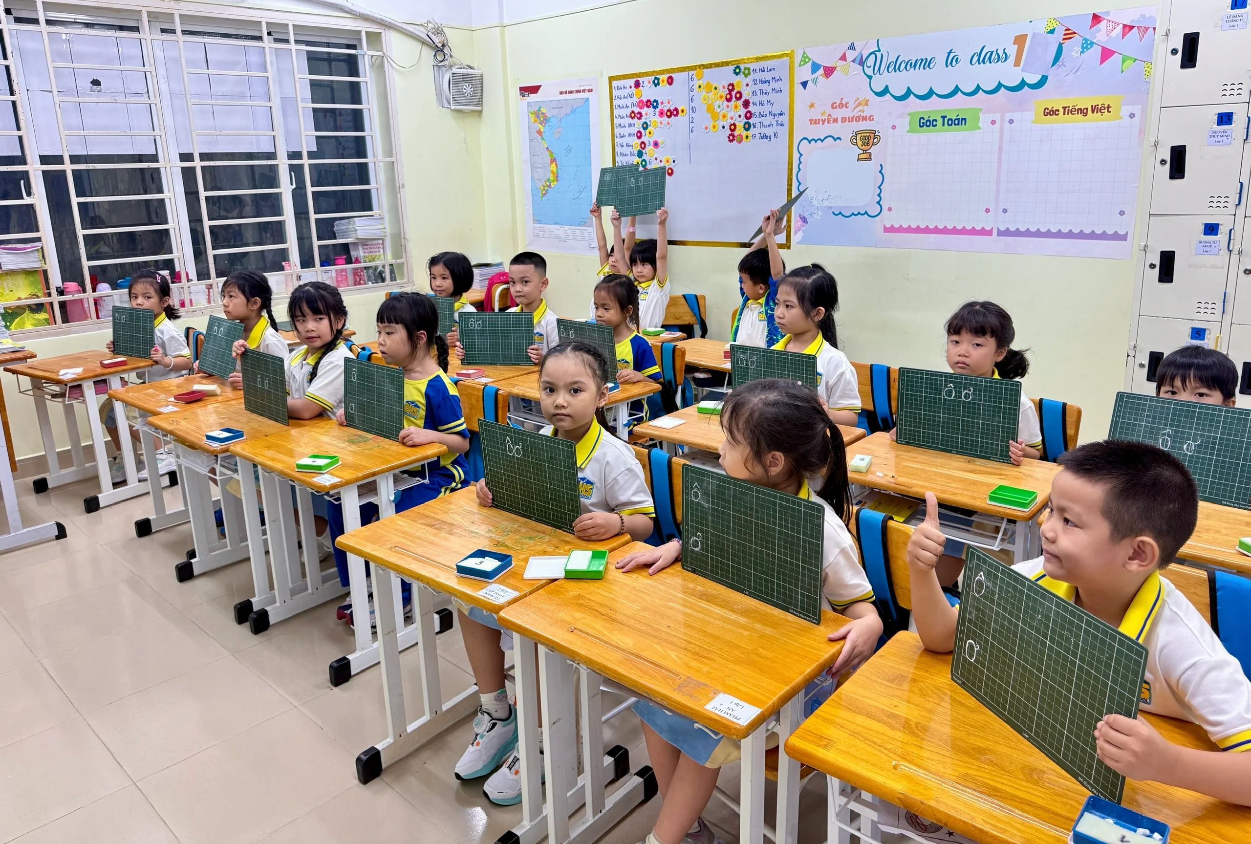Nét chữ, Nết người