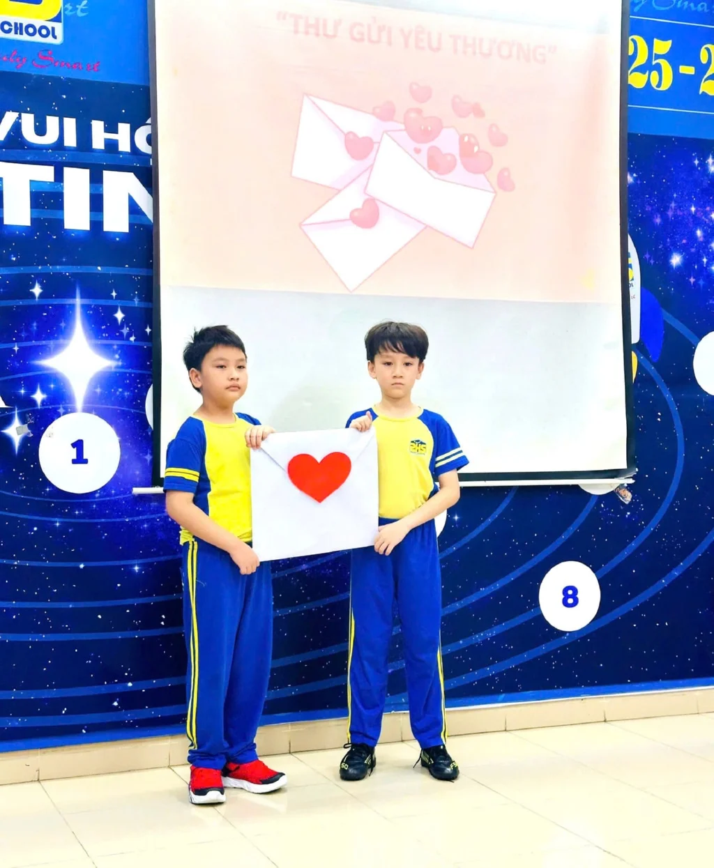 YÊU THƯƠNG CŨNG CÓ LEVEL