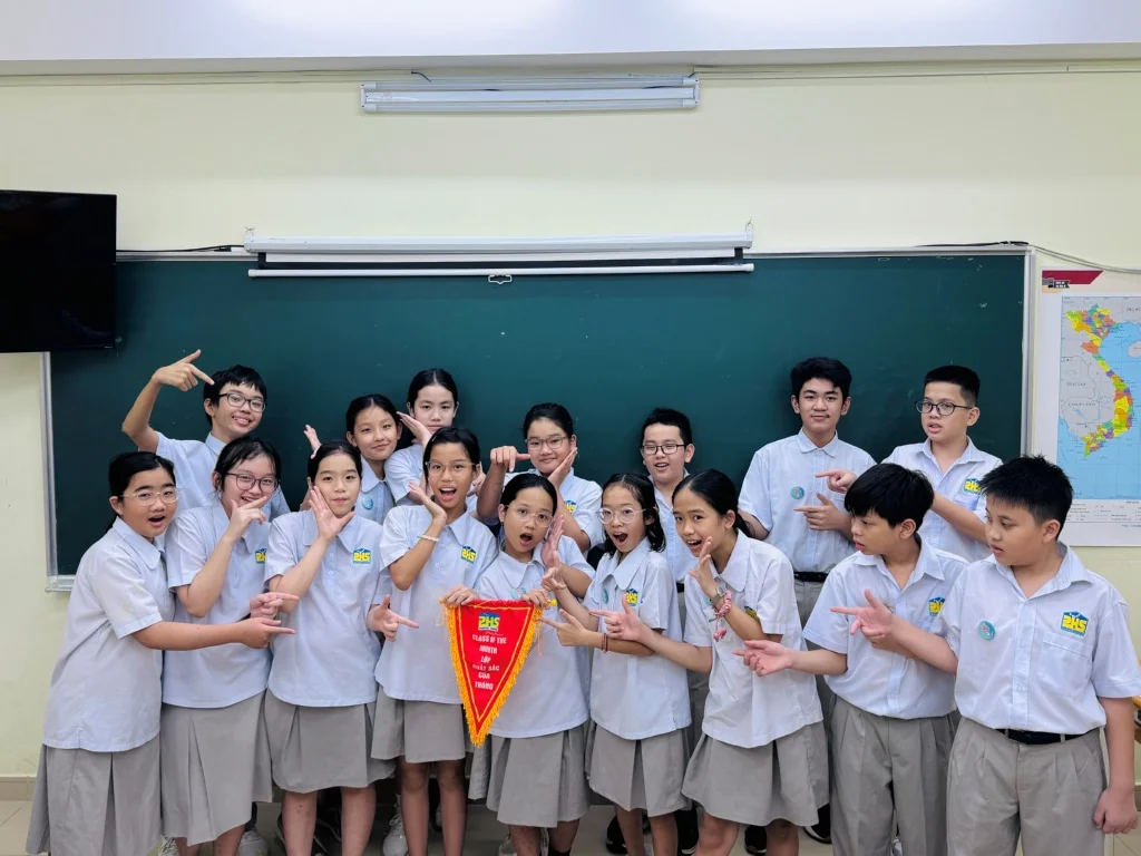Tháng 8 rực rỡ - Lớp 6 tỏa sáng!