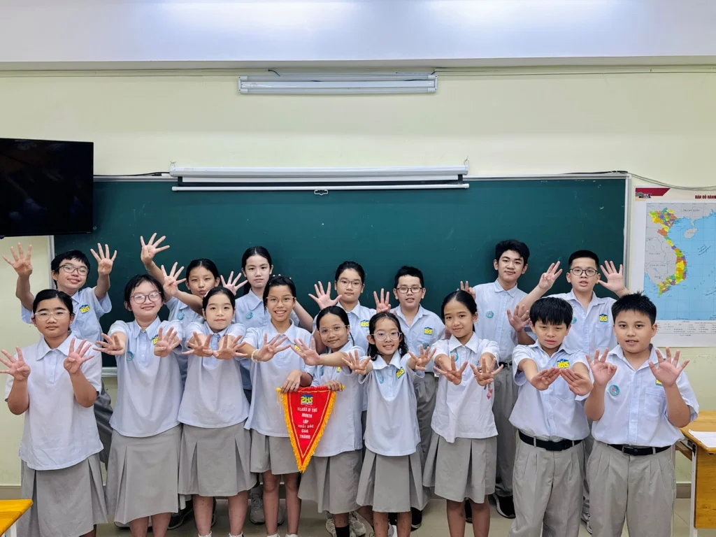 Tháng 8 rực rỡ - Lớp 6 tỏa sáng!