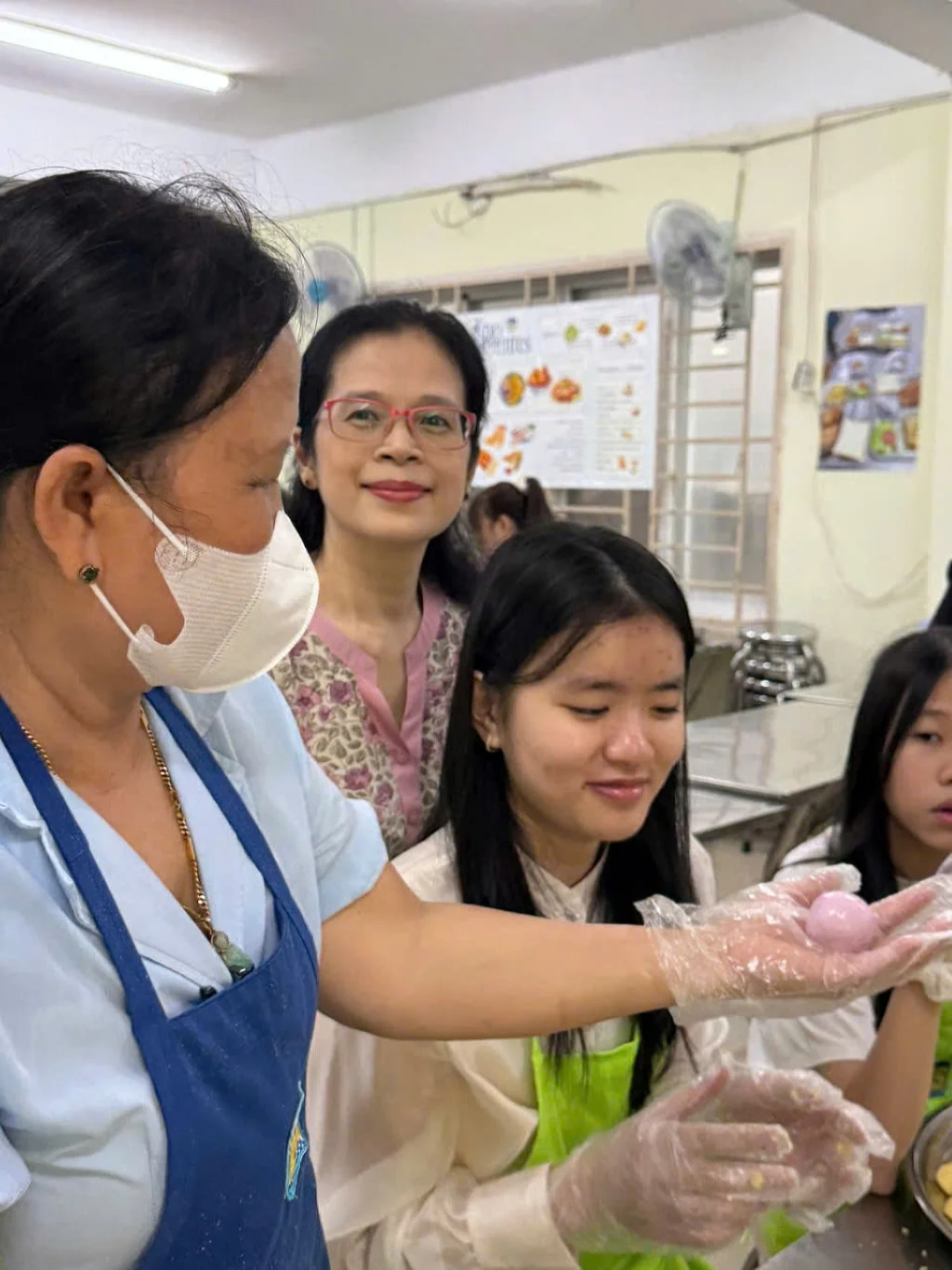COOKING CLASS FOR MOON PARTY  - CHÈ TRÔI NƯỚC