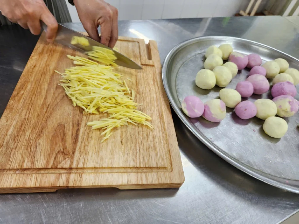 COOKING CLASS FOR MOON PARTY  - CHÈ TRÔI NƯỚC