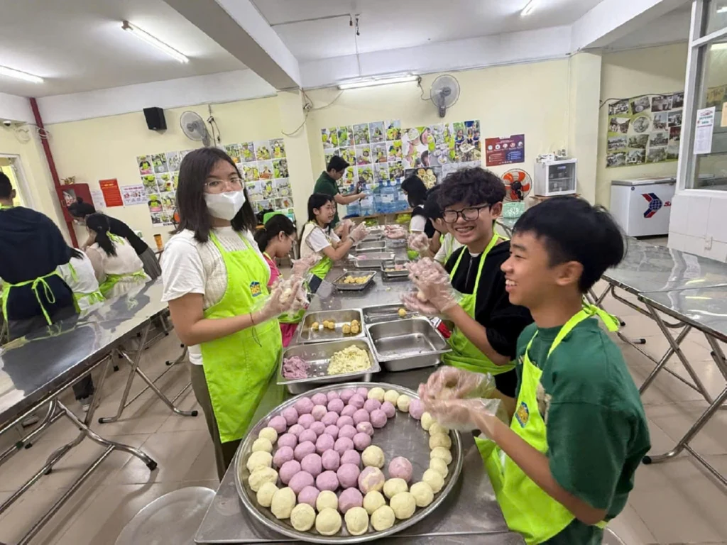 COOKING CLASS FOR MOON PARTY  - CHÈ TRÔI NƯỚC