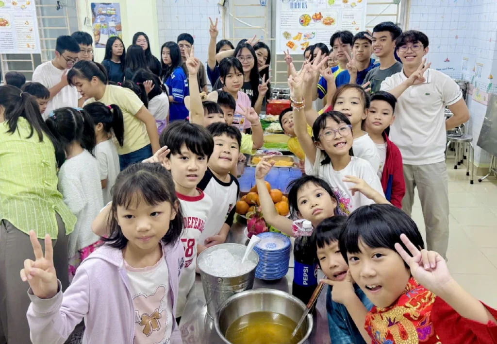 MOON PARTY PHS 2025 – KHOẢNH KHẮC NGỌT NGÀO TỪ CAKE PARTY