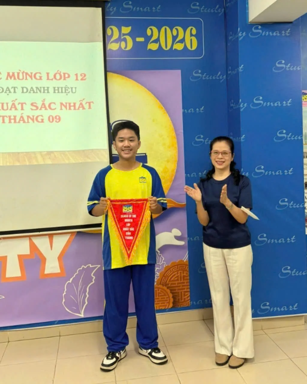 THÁNG 9 ON TOP - LỚP 12 KHÔNG FLOP!