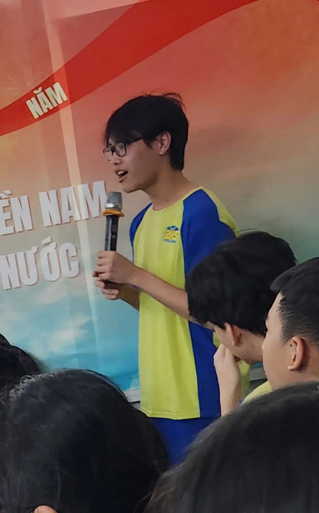 BƯỚC VÀO TƯƠNG LAI CÙNG AI PHỤ HUYNH HỌC SINH PHS HƯỚNG NGHIỆP CHO CÁC LỚP TRUNG HỌC