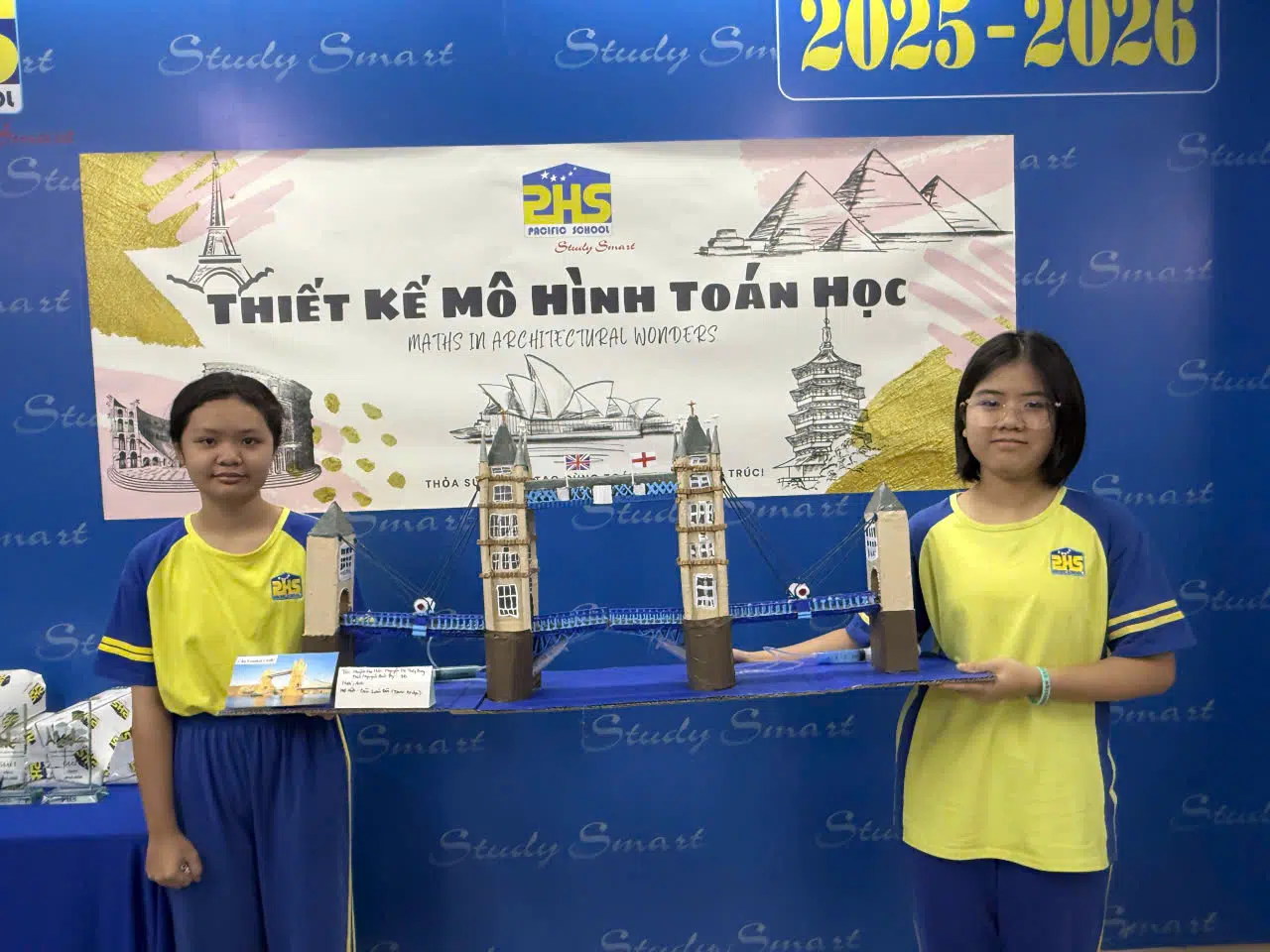 CUỘC THI THIẾT KẾ MÔ HÌNH TOÁN HỌC 2025