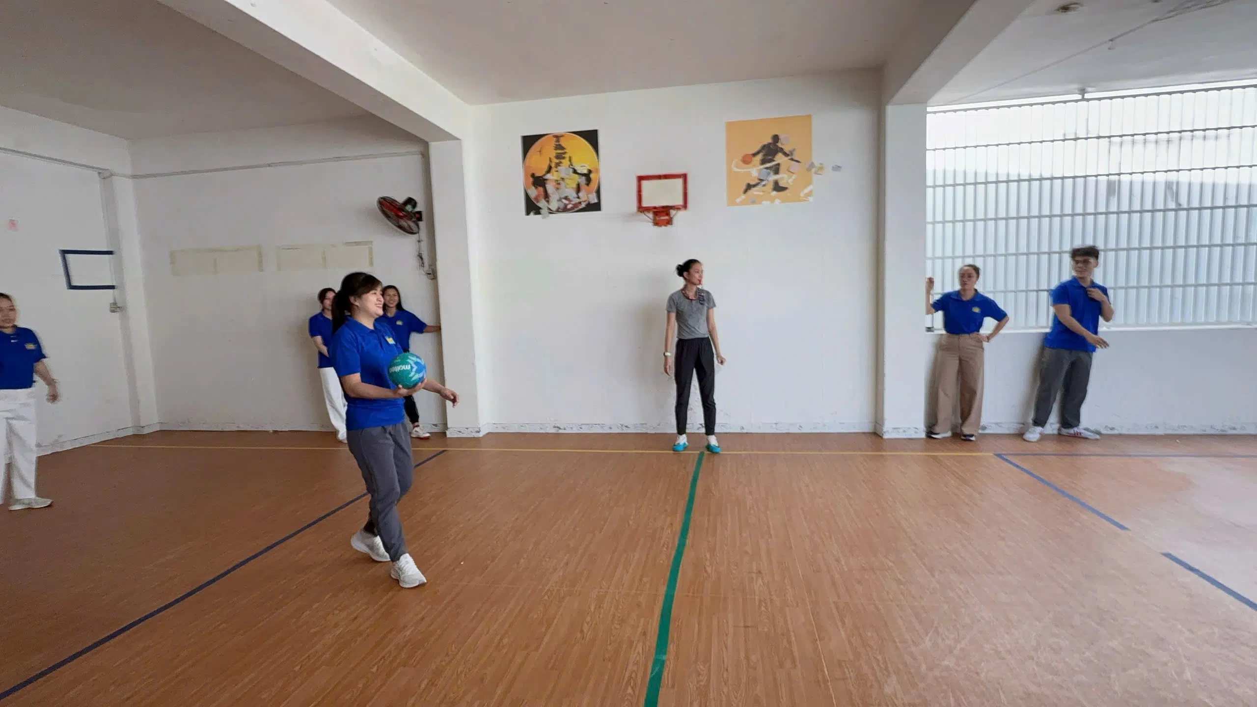 THẦY CÔ PHS QUẨY HẾT NẤC DỊP 20/11