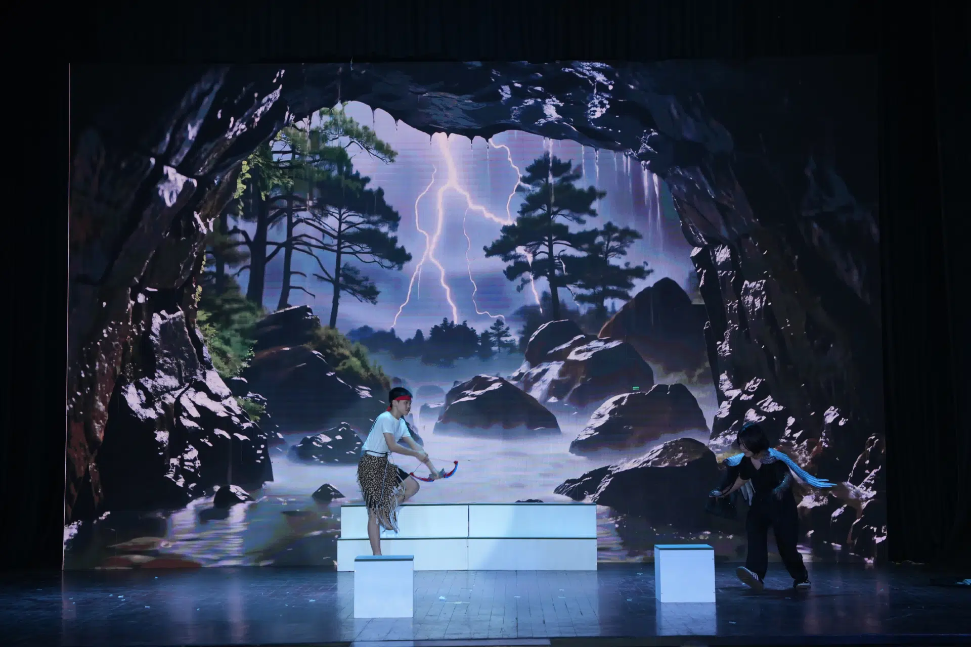 KỊCH THẠCH SANH - LÝ THÔNG - KHỐI 9