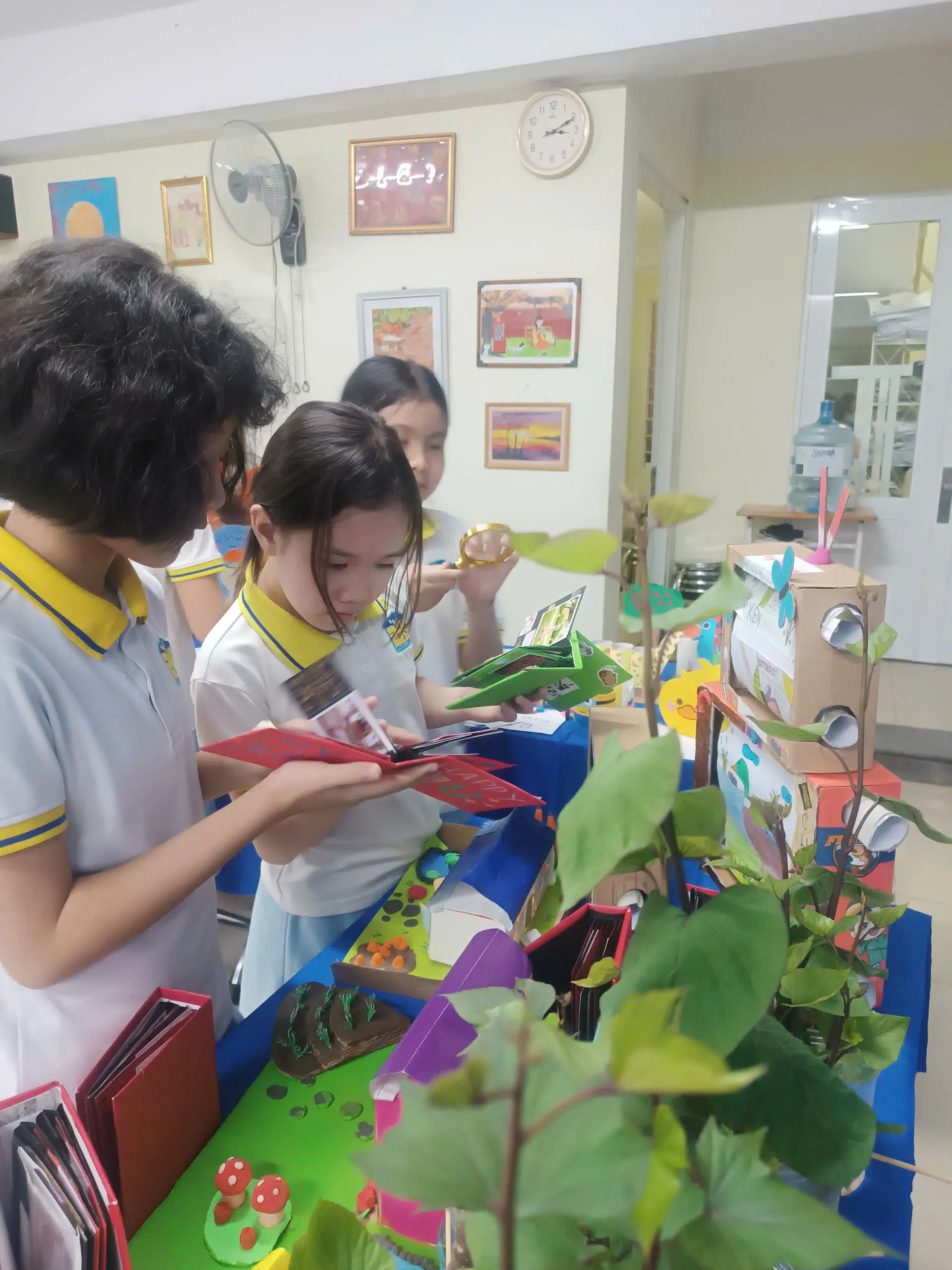 SSTEAM TẠI PHS KHI KHOA HỌC ĐƯỢC THẮP SÁNG BỞI TINH THẦN NHÂN VĂN