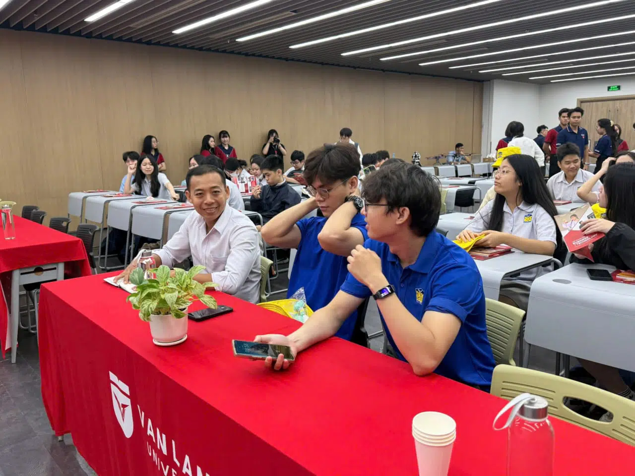 PHS LÀM CHỦ CÔNG NGHỆ