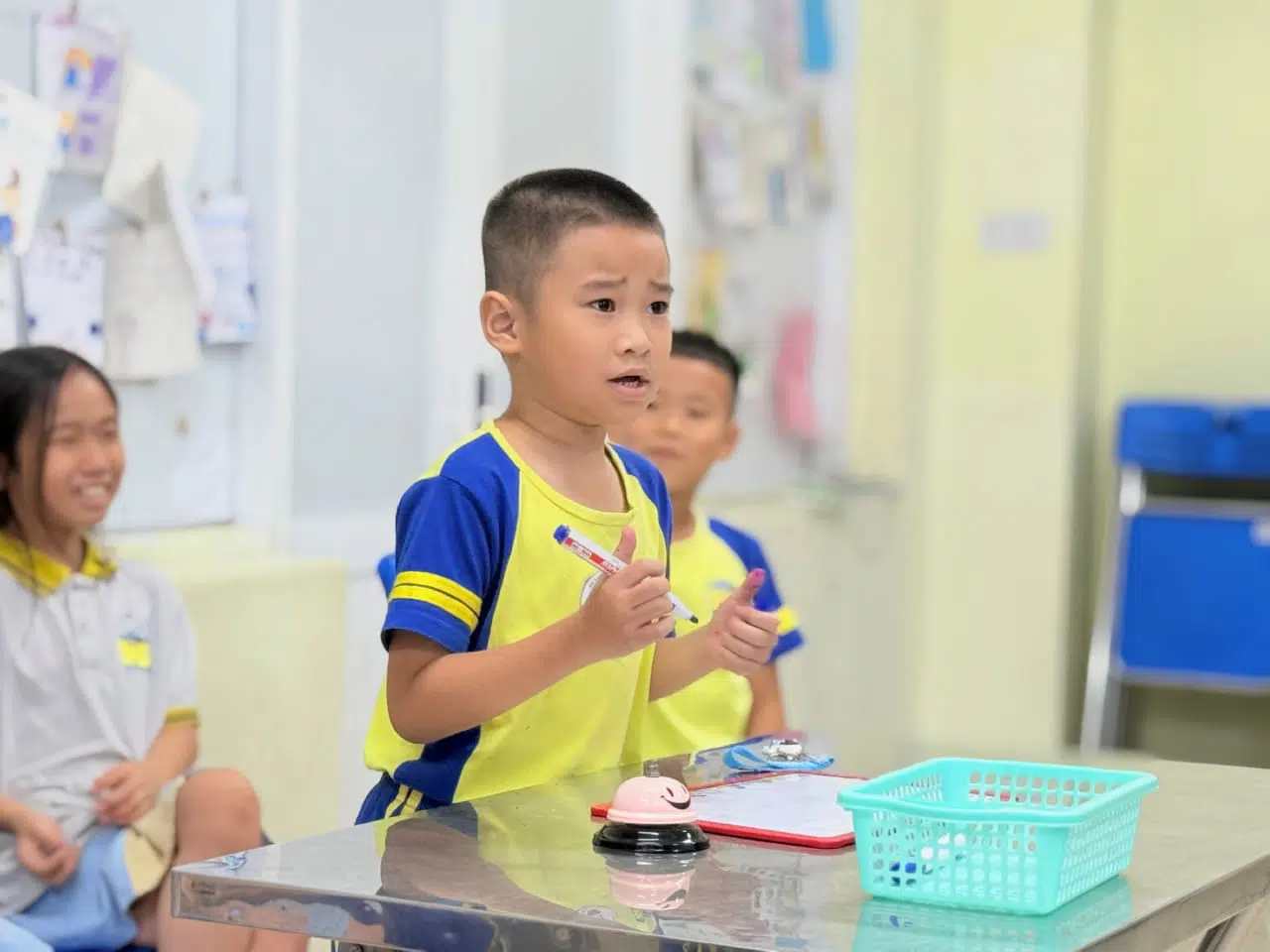 VÒNG 3 – NHỮNG NGÔI SAO TỎA SÁNG & MÀN BỨT TỐC KỊCH TÍNH