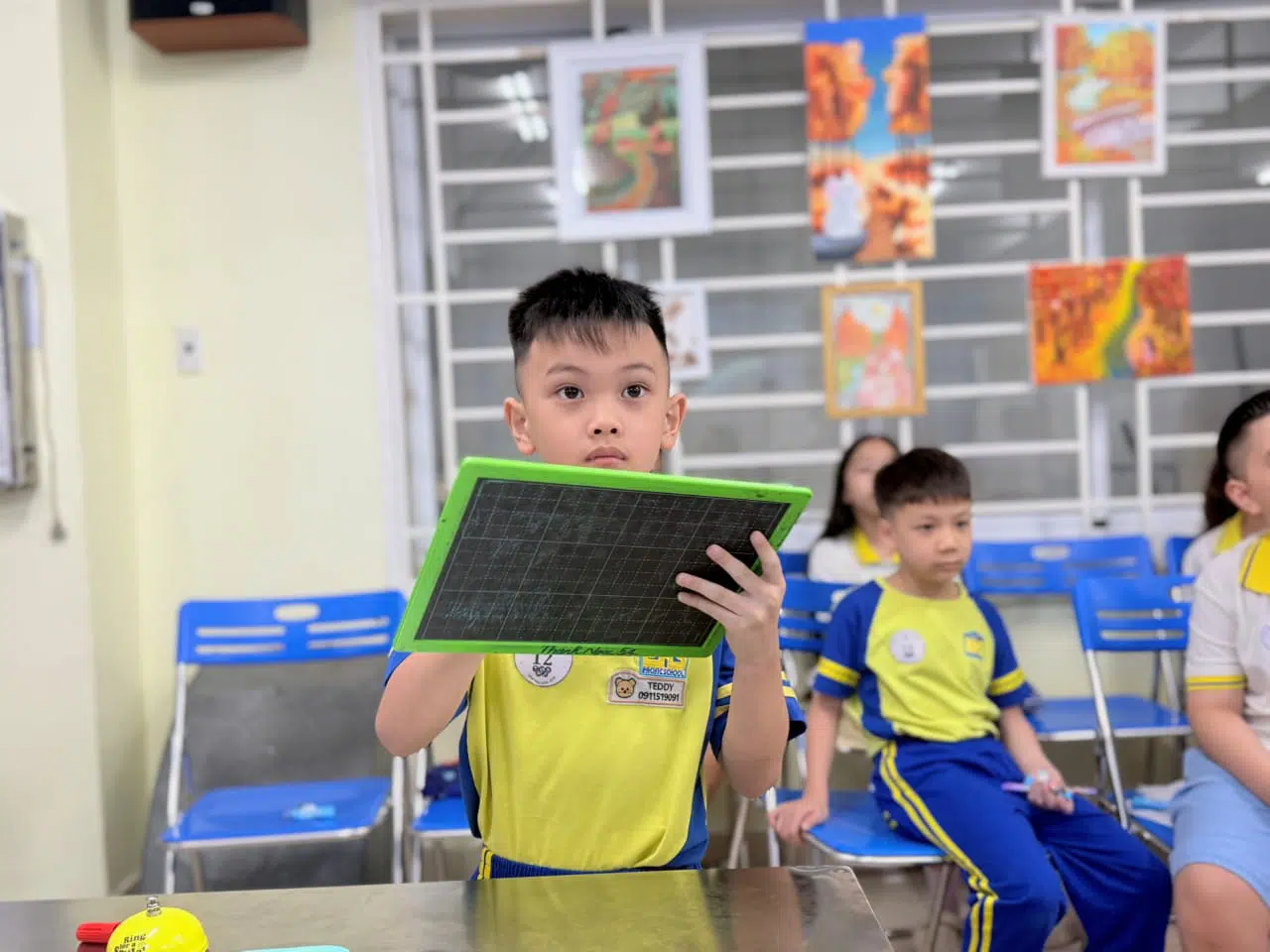 VÒNG 3 – NHỮNG NGÔI SAO TỎA SÁNG & MÀN BỨT TỐC KỊCH TÍNH