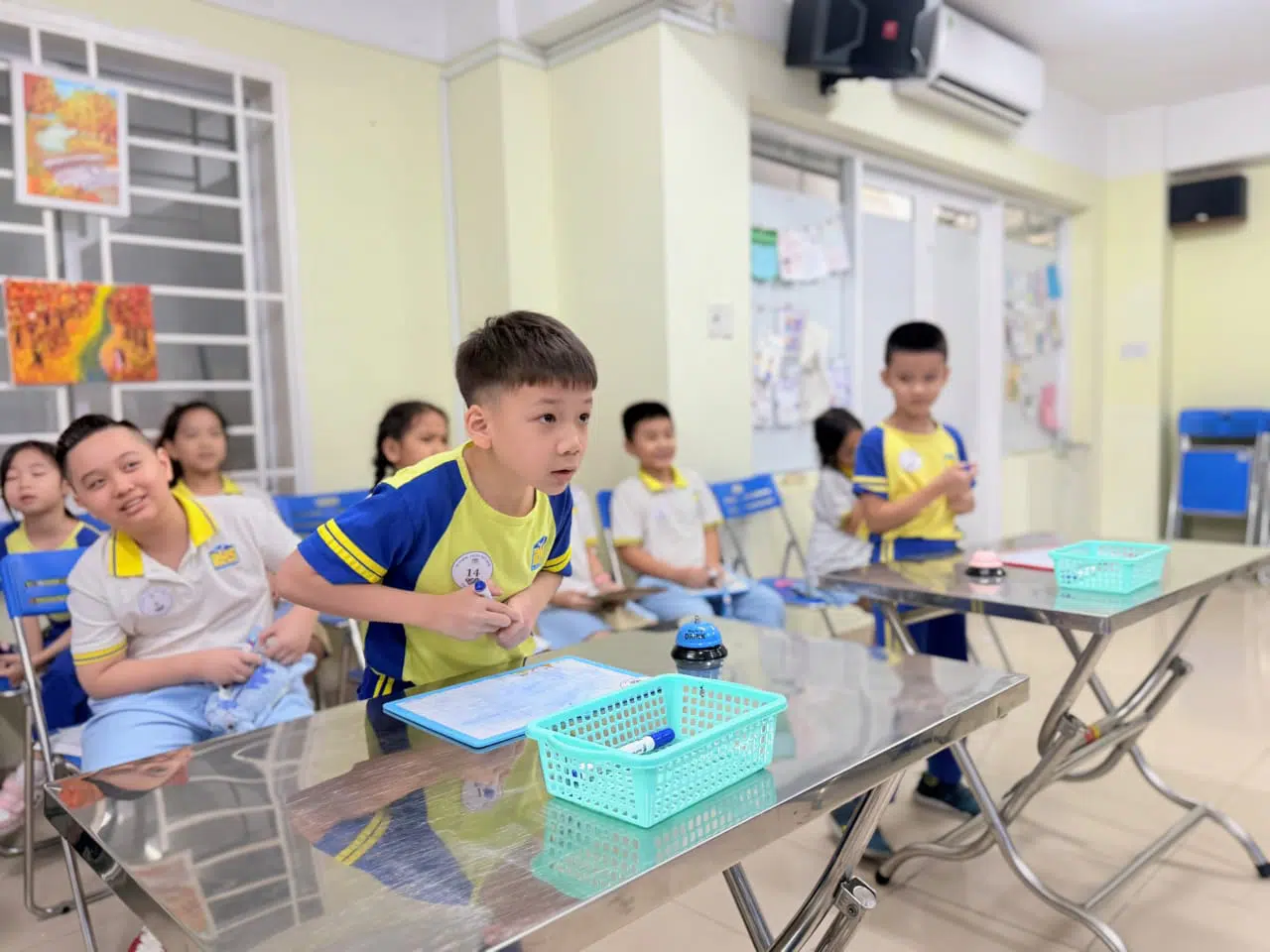 VÒNG 3 – NHỮNG NGÔI SAO TỎA SÁNG & MÀN BỨT TỐC KỊCH TÍNH