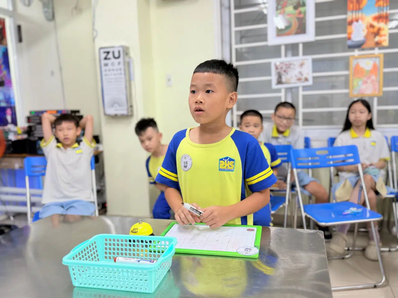 VÒNG 3 – NHỮNG NGÔI SAO TỎA SÁNG & MÀN BỨT TỐC KỊCH TÍNH