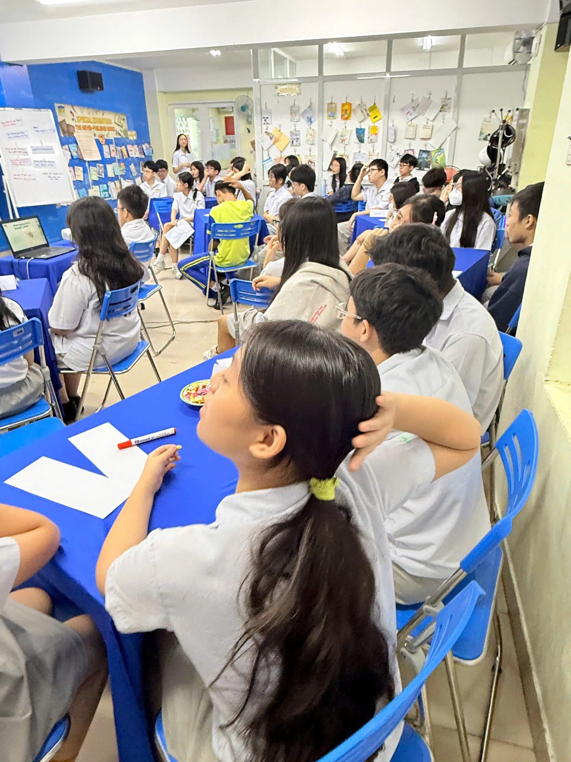 NGHỊCH LÝ TUỔI TRẺ - THE YOUTH PARADOX