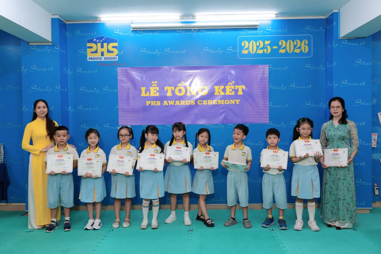 KHI NIỀM VUI NỞ HOA