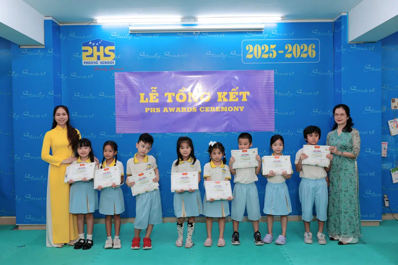 KHI NIỀM VUI NỞ HOA