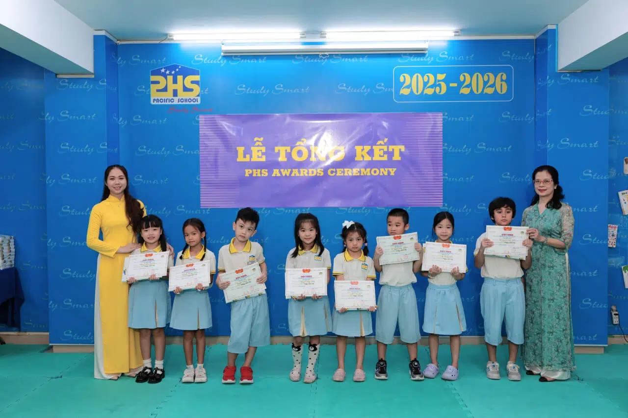KHI NIỀM VUI NỞ HOA