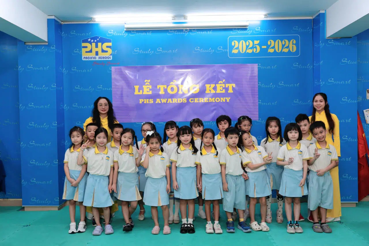 KHI NIỀM VUI NỞ HOA
