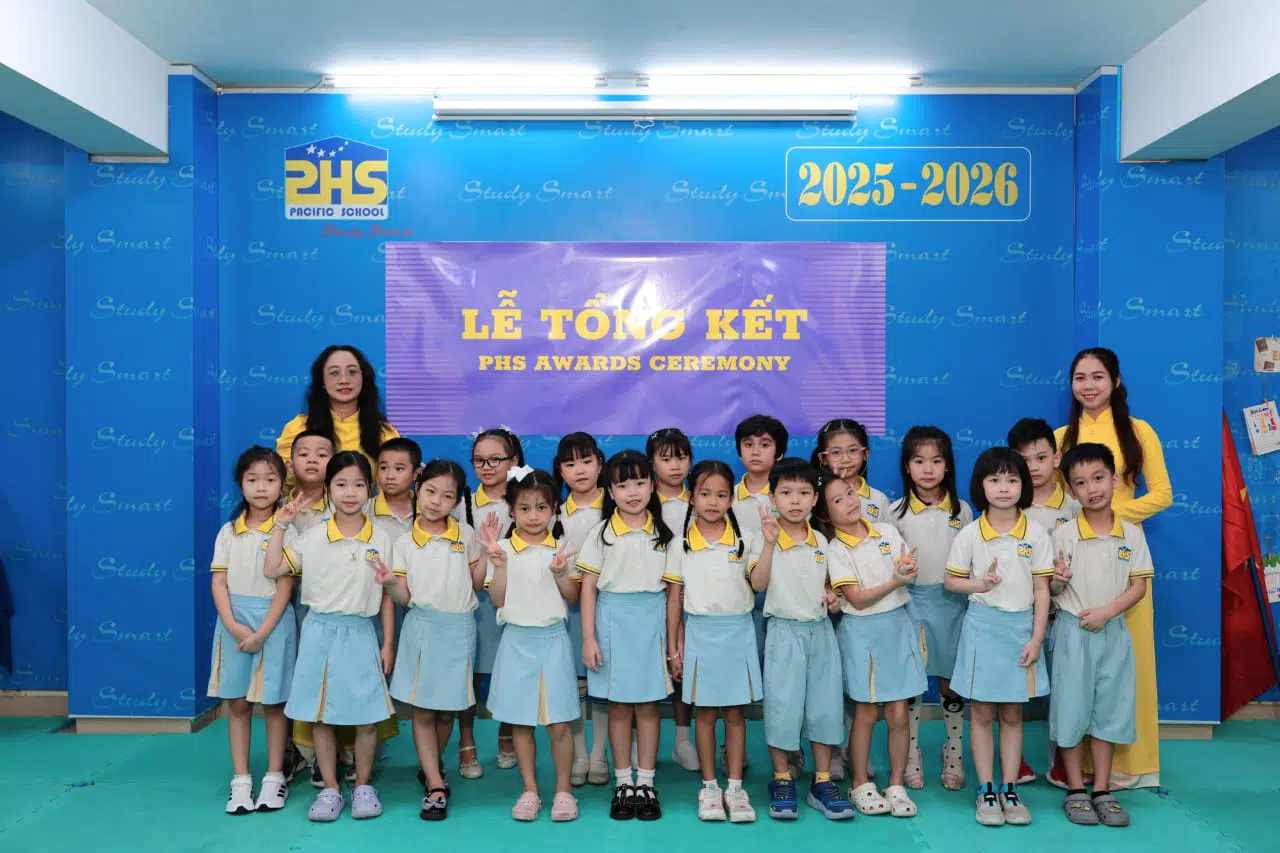 KHI NIỀM VUI NỞ HOA