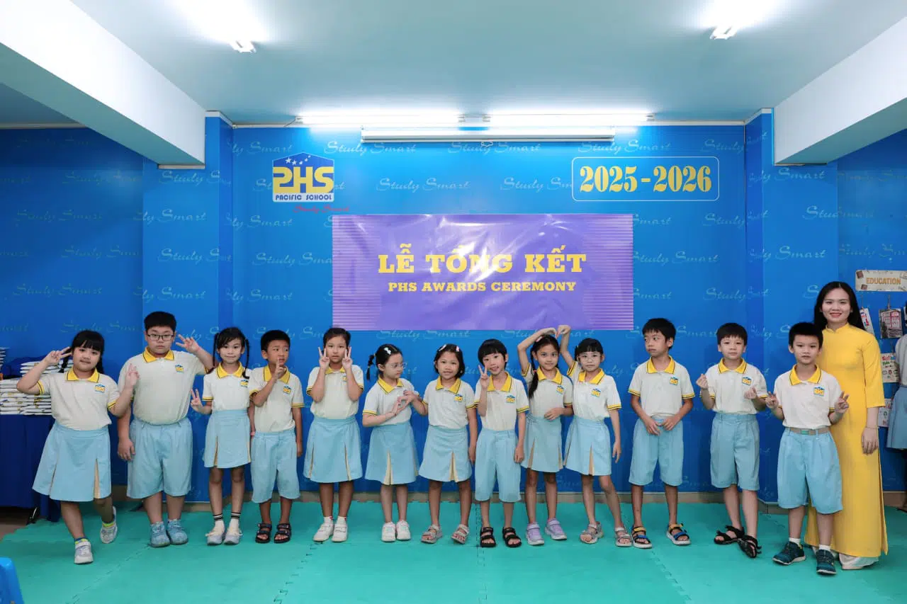 KHI NIỀM VUI NỞ HOA