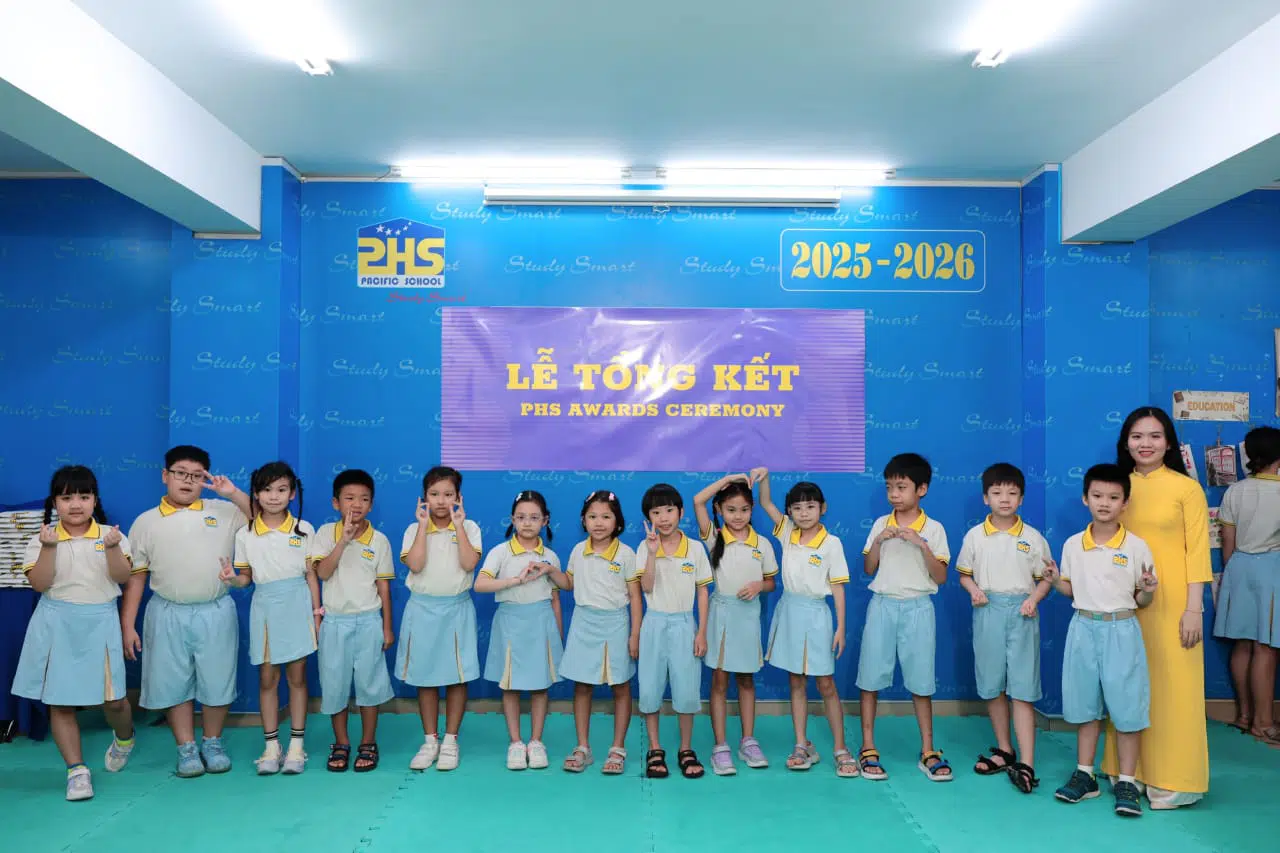 KHI NIỀM VUI NỞ HOA