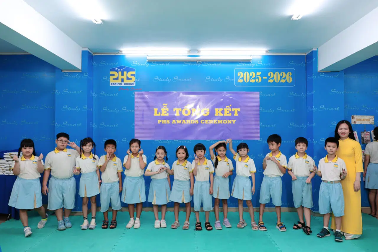 KHI NIỀM VUI NỞ HOA