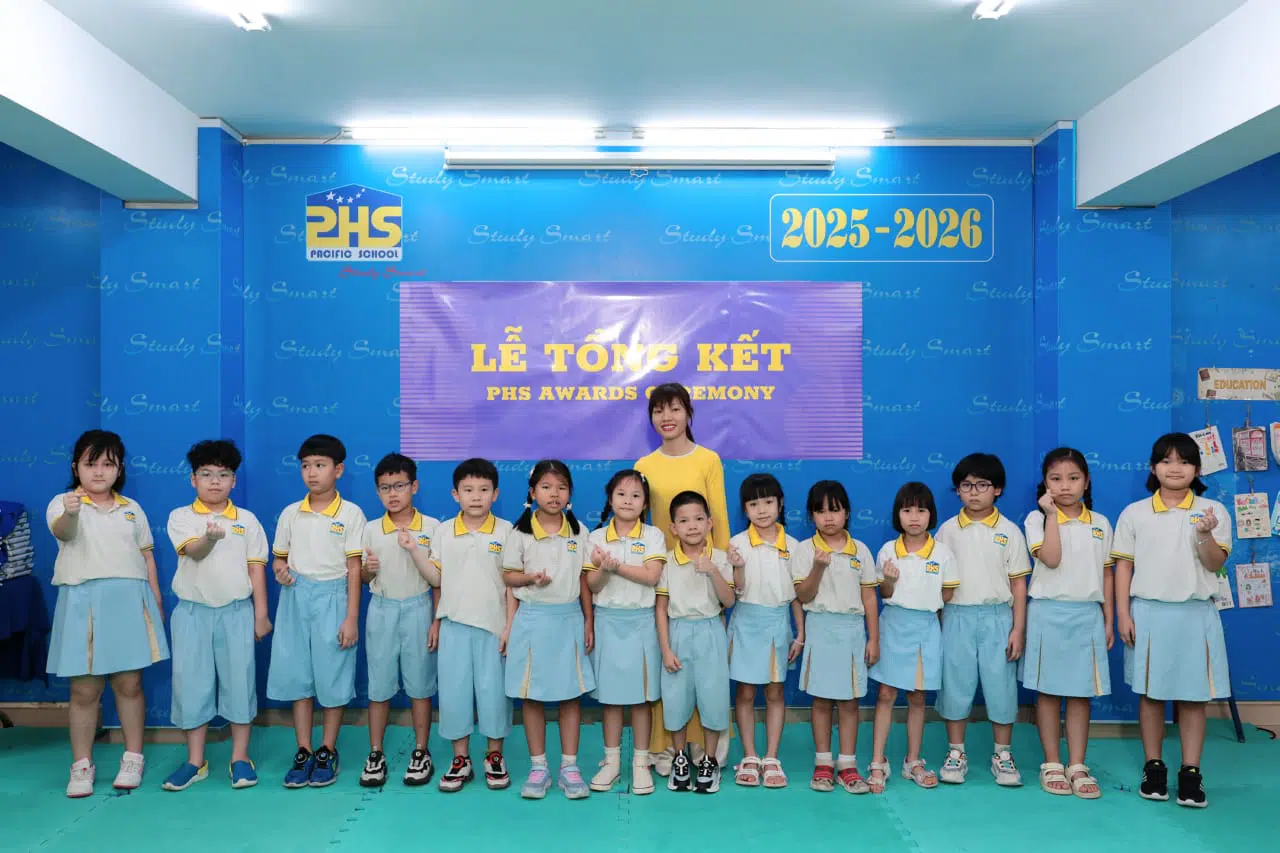 KHI NIỀM VUI NỞ HOA