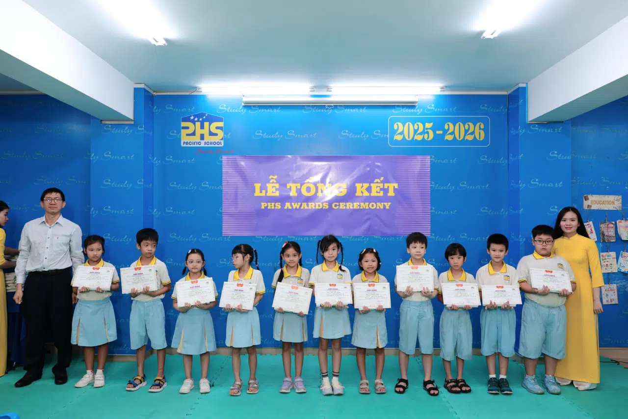 KHI NIỀM VUI NỞ HOA