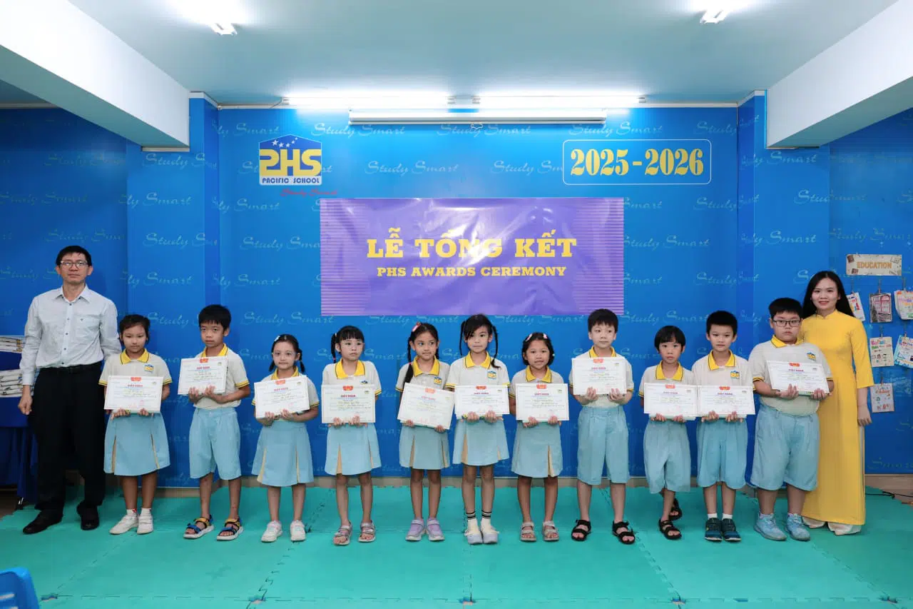 KHI NIỀM VUI NỞ HOA