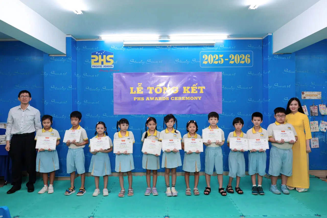 KHI NIỀM VUI NỞ HOA