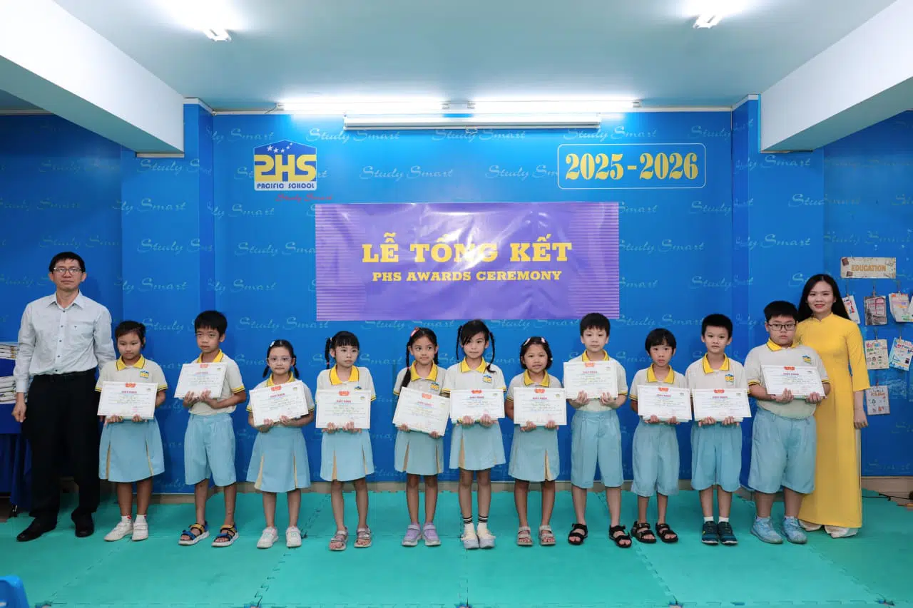 KHI NIỀM VUI NỞ HOA