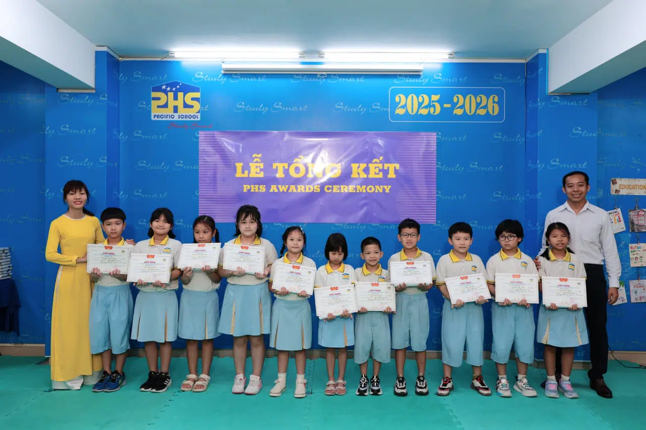 KHI NIỀM VUI NỞ HOA