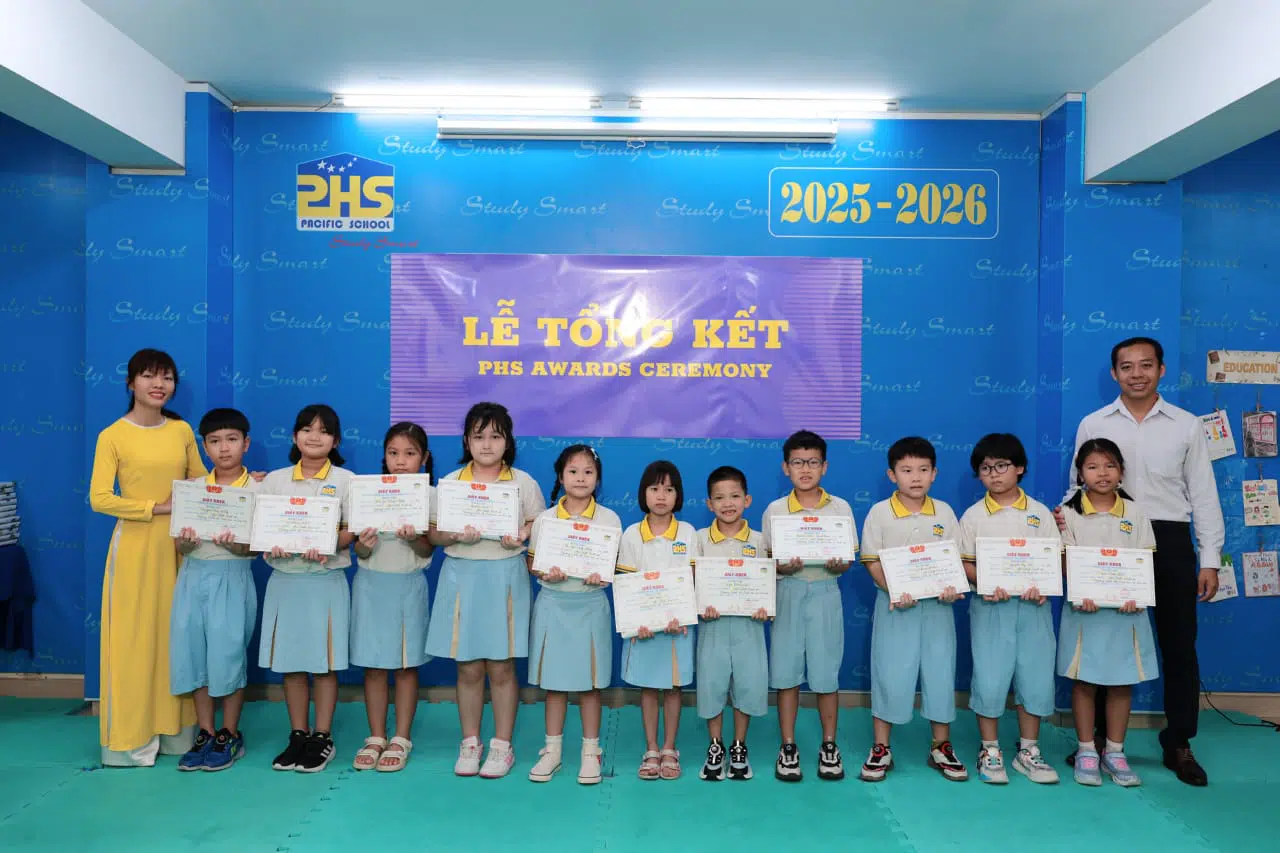 KHI NIỀM VUI NỞ HOA