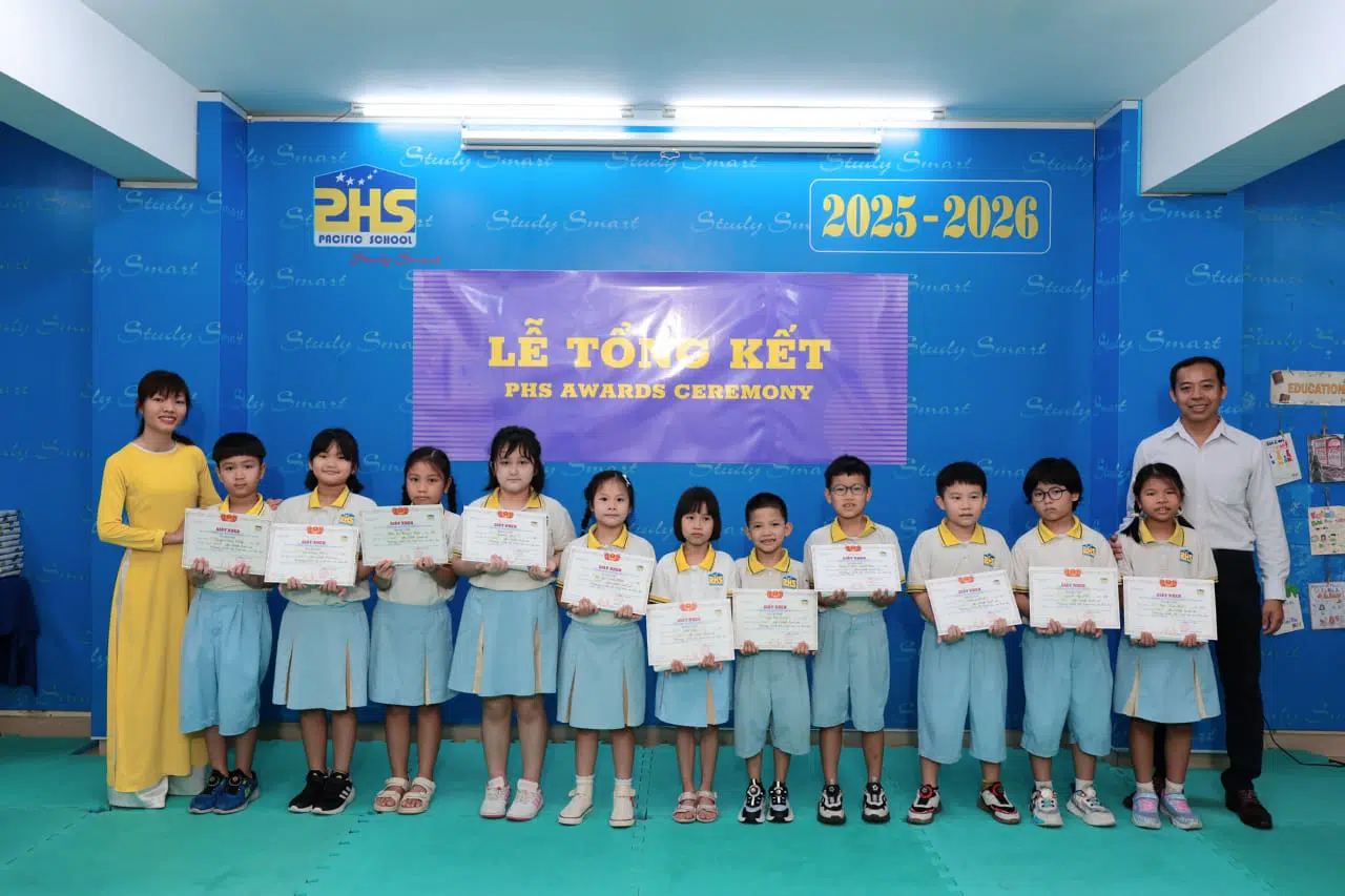 KHI NIỀM VUI NỞ HOA