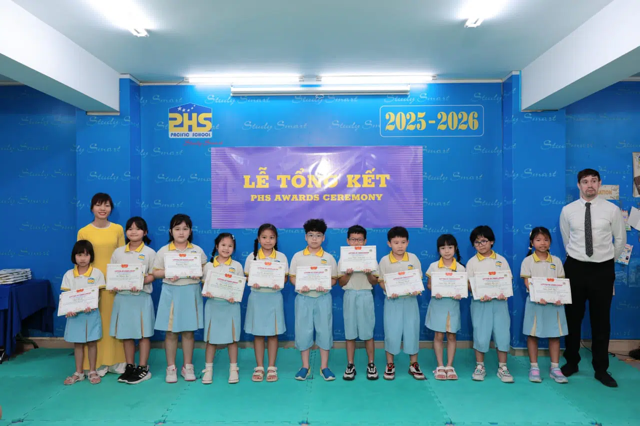 KHI NIỀM VUI NỞ HOA