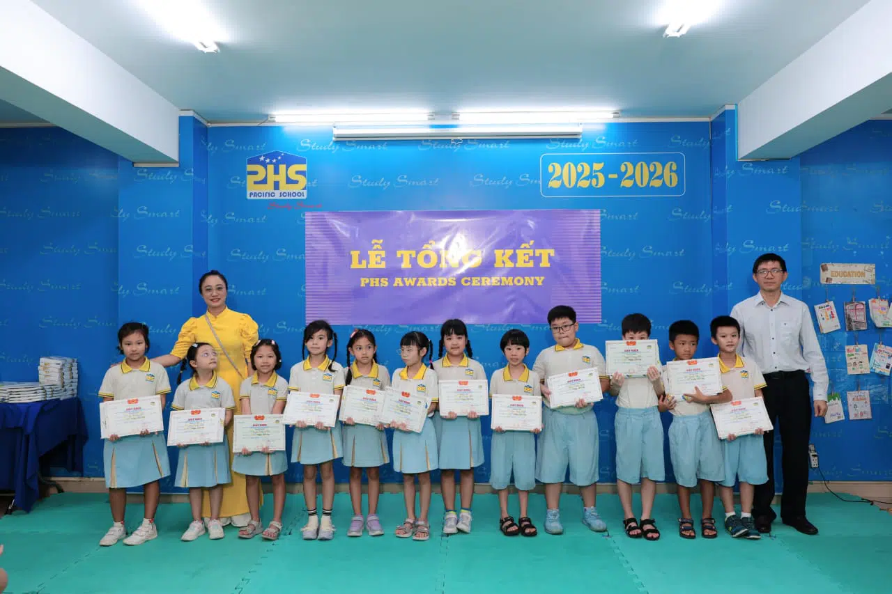 KHI NIỀM VUI NỞ HOA