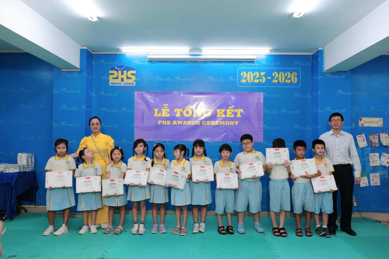 KHI NIỀM VUI NỞ HOA