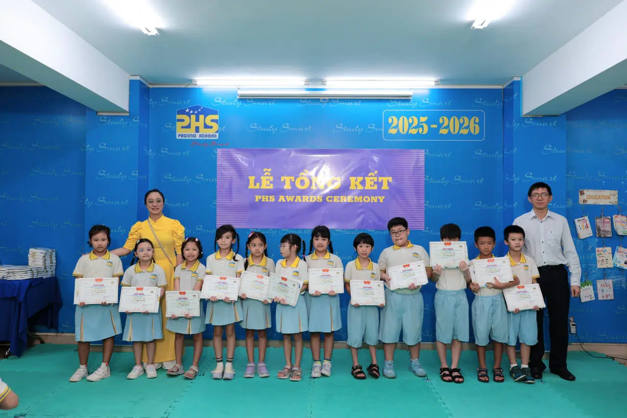 KHI NIỀM VUI NỞ HOA