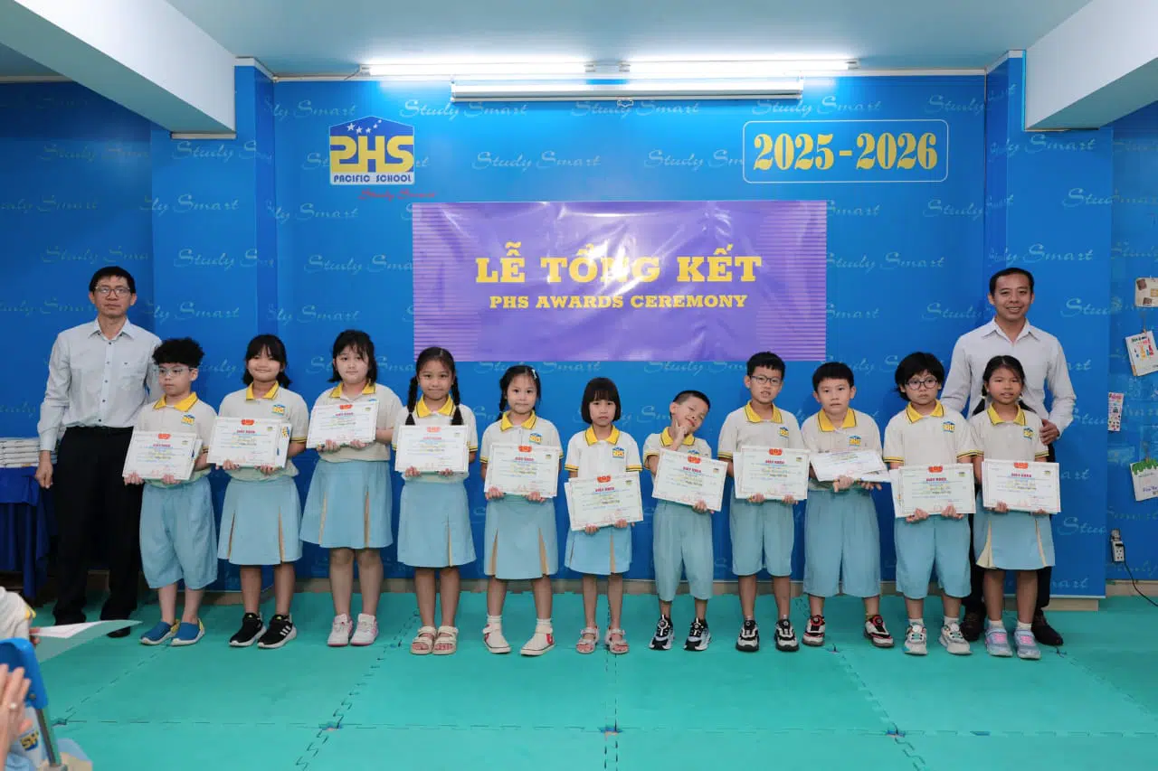 KHI NIỀM VUI NỞ HOA