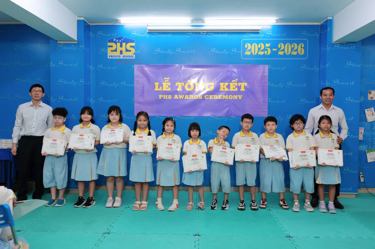 KHI NIỀM VUI NỞ HOA