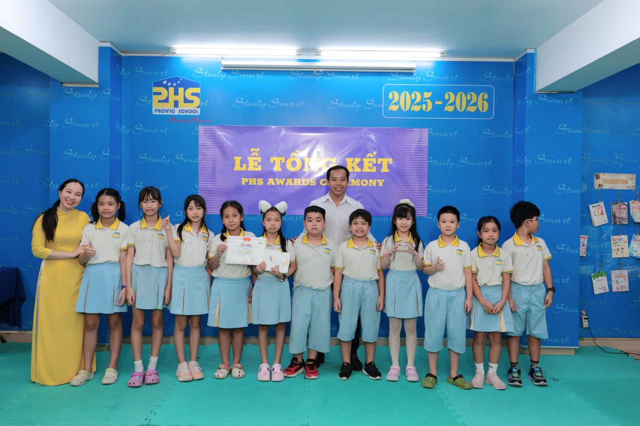 KHI NIỀM VUI NỞ HOA