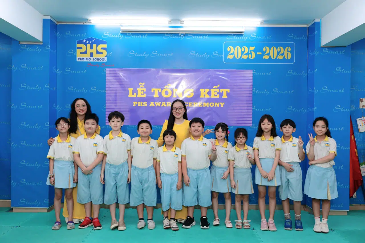 KHI NIỀM VUI NỞ HOA