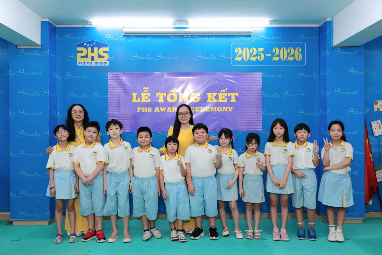 KHI NIỀM VUI NỞ HOA