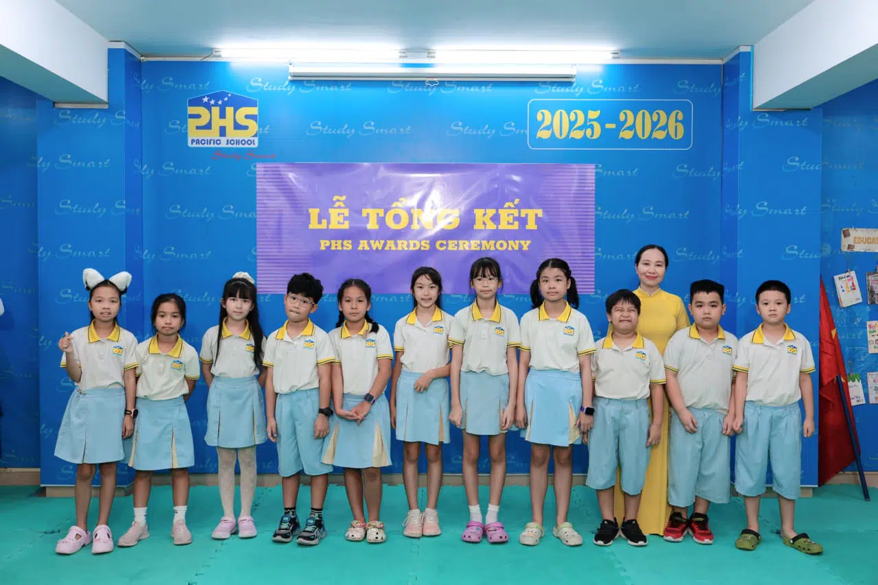 KHI NIỀM VUI NỞ HOA