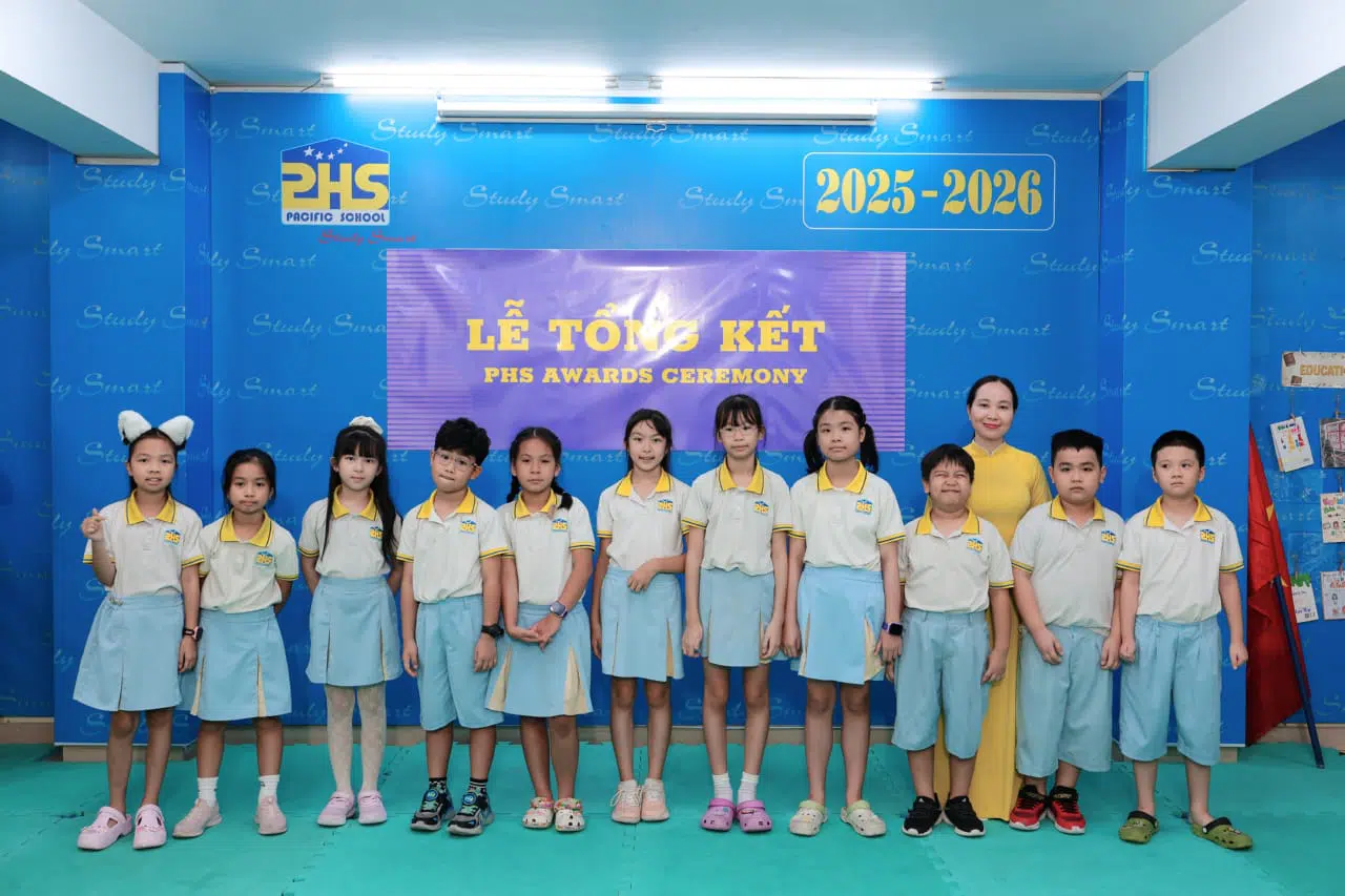 KHI NIỀM VUI NỞ HOA