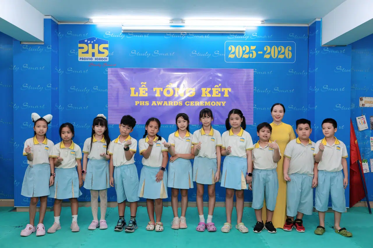 KHI NIỀM VUI NỞ HOA